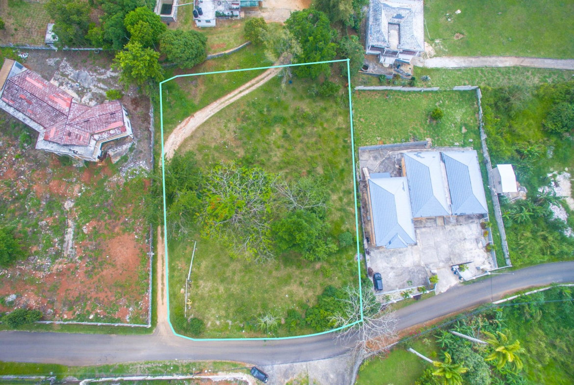 Fifth image of 1 Battersea Clarkes Town rd in Mandeville, Manchester, Jamaica - property is For Sale