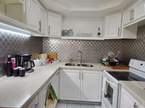Tenth image of 2d-17 Kingsway Avenue in Kingston 10, St. Andrew, Jamaica - property is For Rent