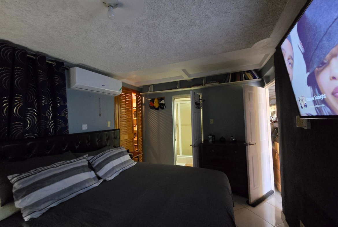 Sixth image of 302 nw 71st Place, Epsom in Greater Portmore, St. Catherine, Jamaica - property is For Sale