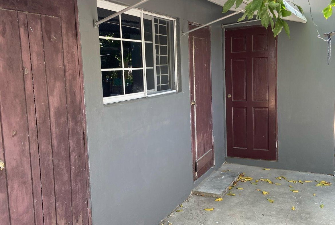 Fourteenth image of 14 Lincoln Road in Passage Fort, St. Catherine, Jamaica - property is For Rent