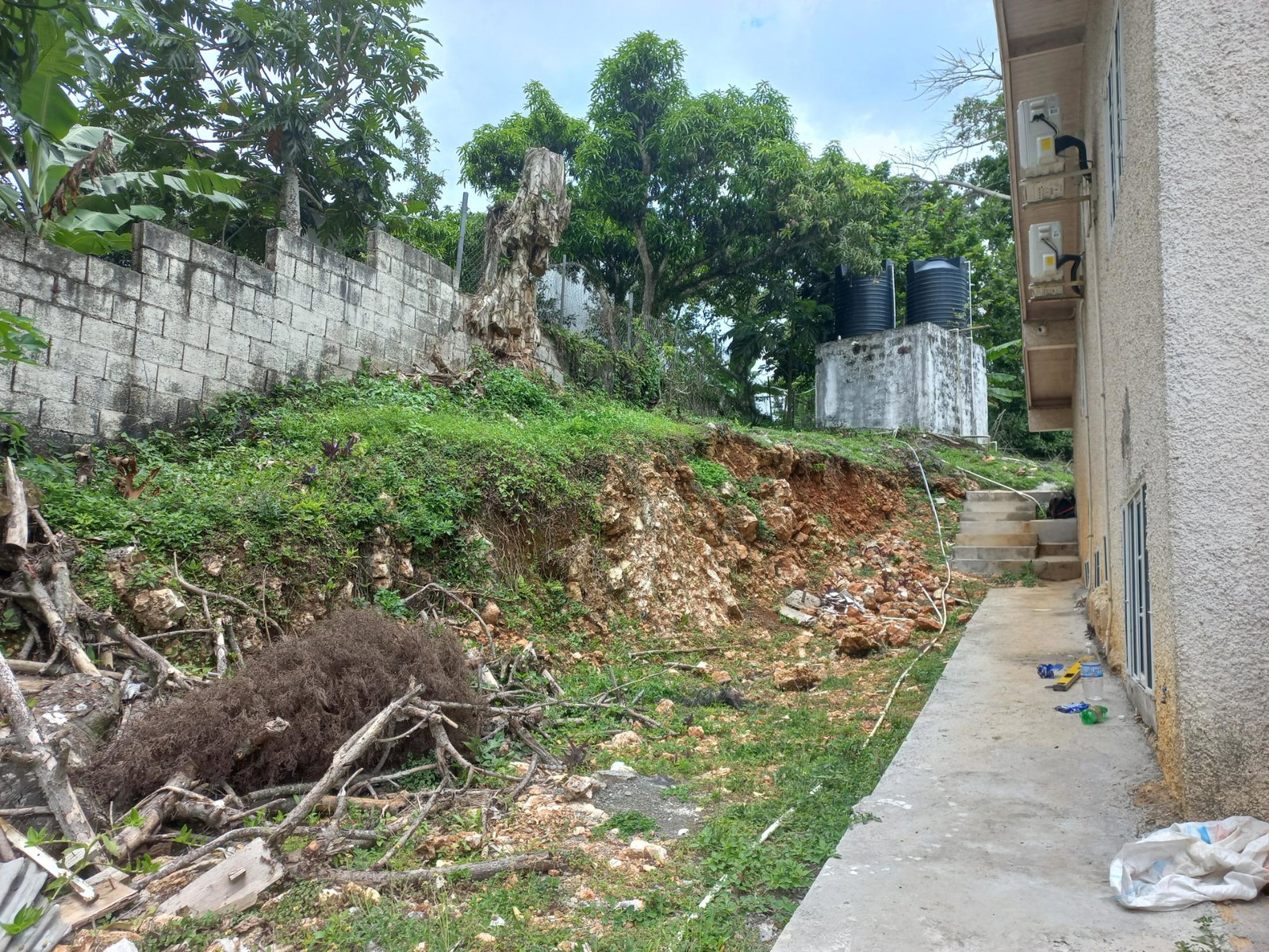 Eleventh image of 3-1 Fort George Crescent in Stony Hill P.O., St. Andrew, Jamaica - property is For Sale
