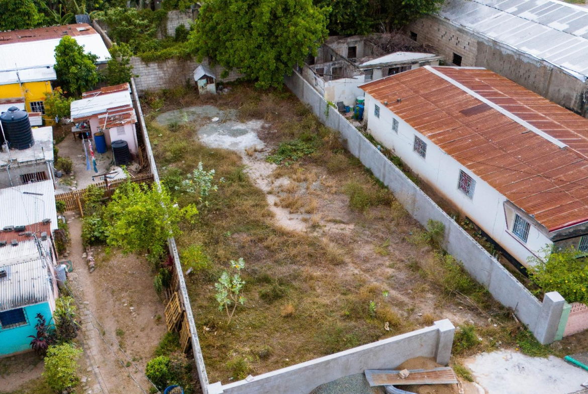 Fourth image of 7 Laing (wint) Road in Kingston 11, St. Andrew, Jamaica - property is For Sale