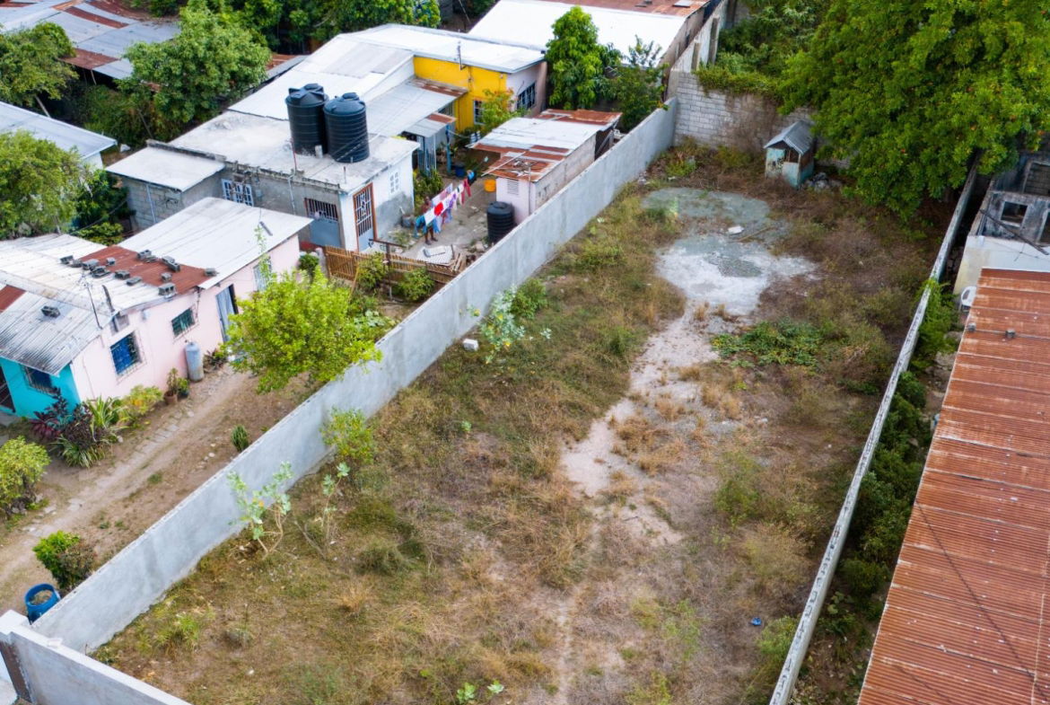 Sixth image of 7 Laing (wint) Road in Kingston 11, St. Andrew, Jamaica - property is For Sale