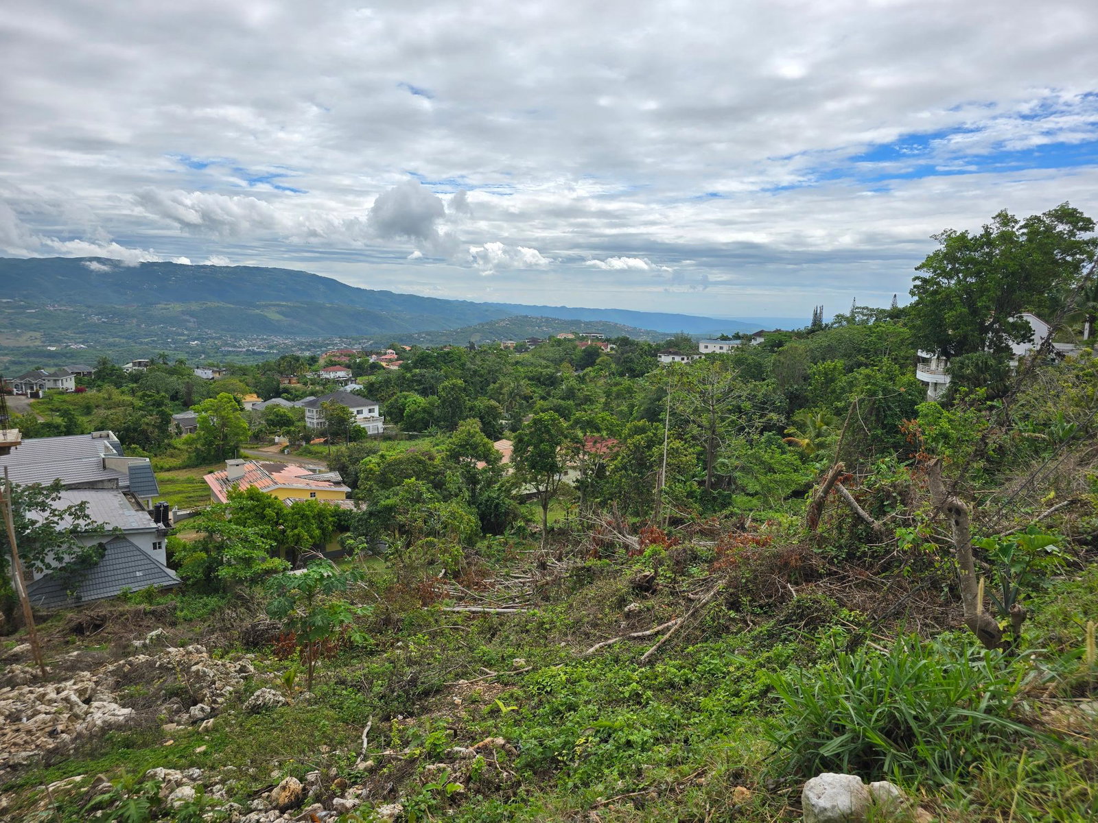 Fourth image of 294 Battersea Ave, Mandeville in East Ingleside Gaedens, Manchester, Jamaica - property is For Sale