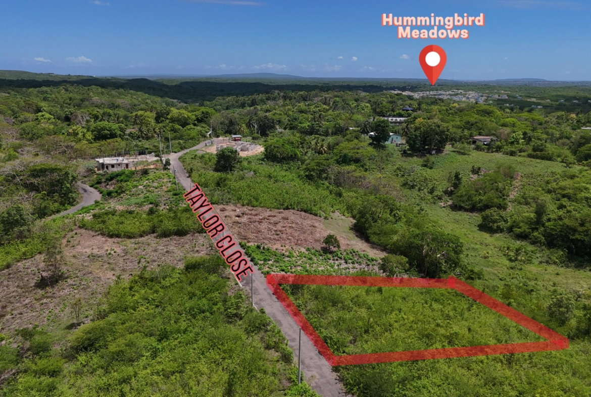 First image of 8 Taylor Close in Birds Hill, Clarendon, Jamaica - property is For Sale
