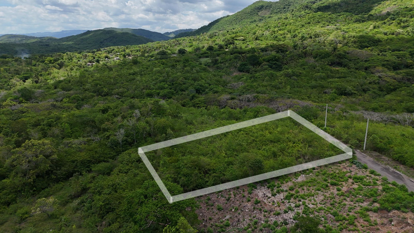 Eighth image of 8 Taylor Close in Birds Hill, Clarendon, Jamaica - property is For Sale
