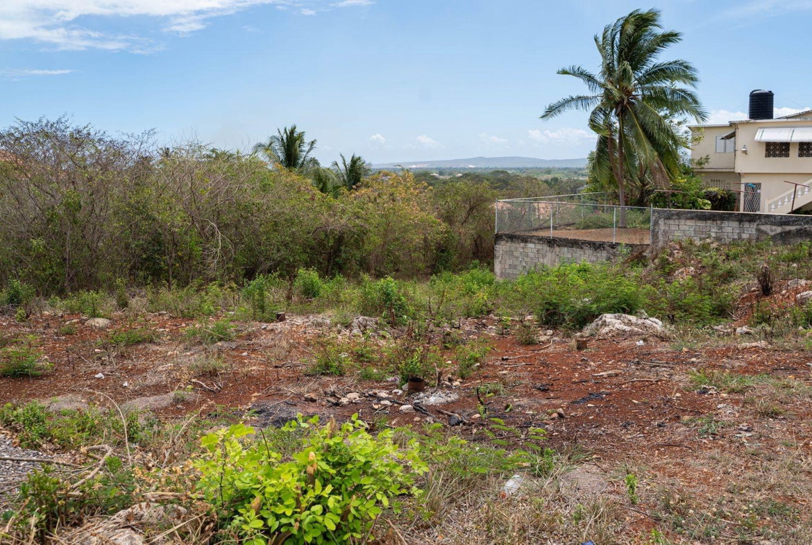 Third image of 642 St. Sarah Close in Green Acres, St. Catherine, Jamaica - property is For Sale