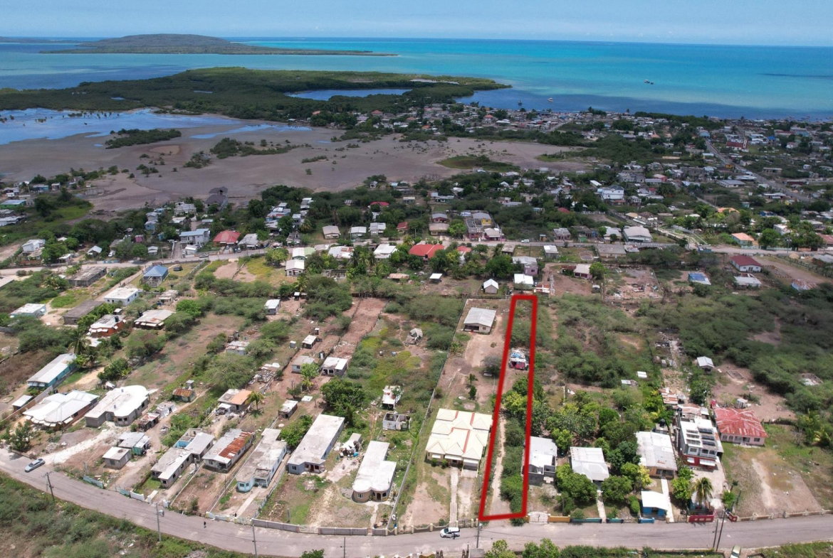 Fourteenth image of Thompson Pen Road in Old Harbour, St. Catherine, Jamaica - property is For Sale