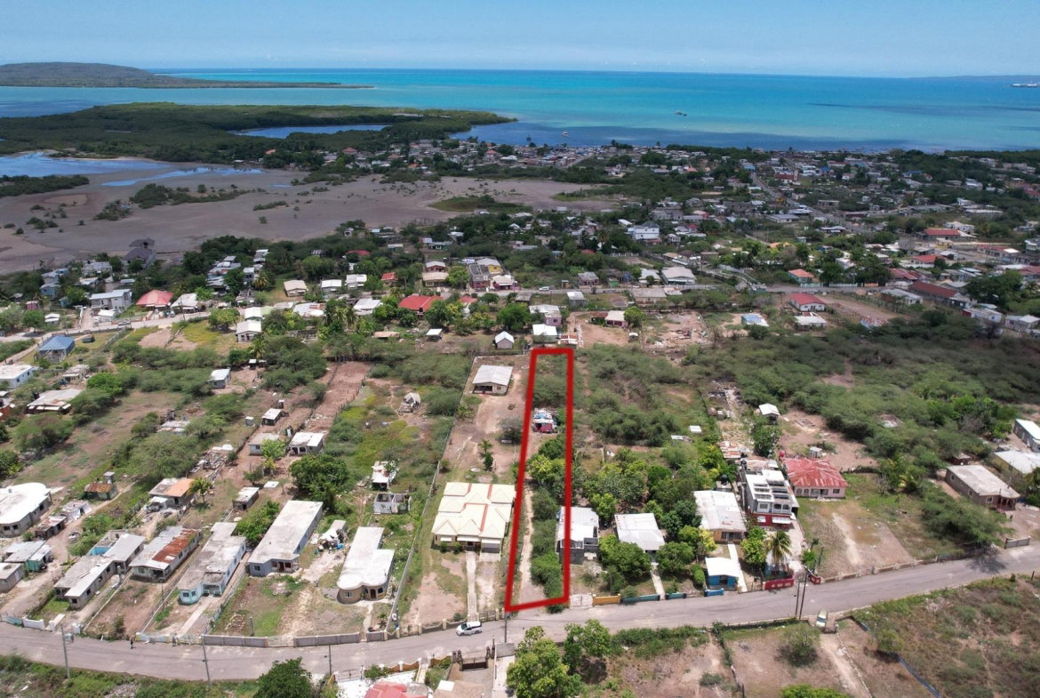 Fifteenth image of Thompson Pen Road in Old Harbour, St. Catherine, Jamaica - property is For Sale