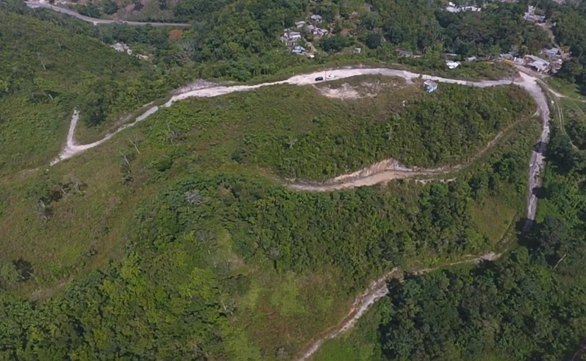 Second image of Water House Wedge Rock l3 in Kingston 19, St. Andrew, Jamaica - property is For Sale
