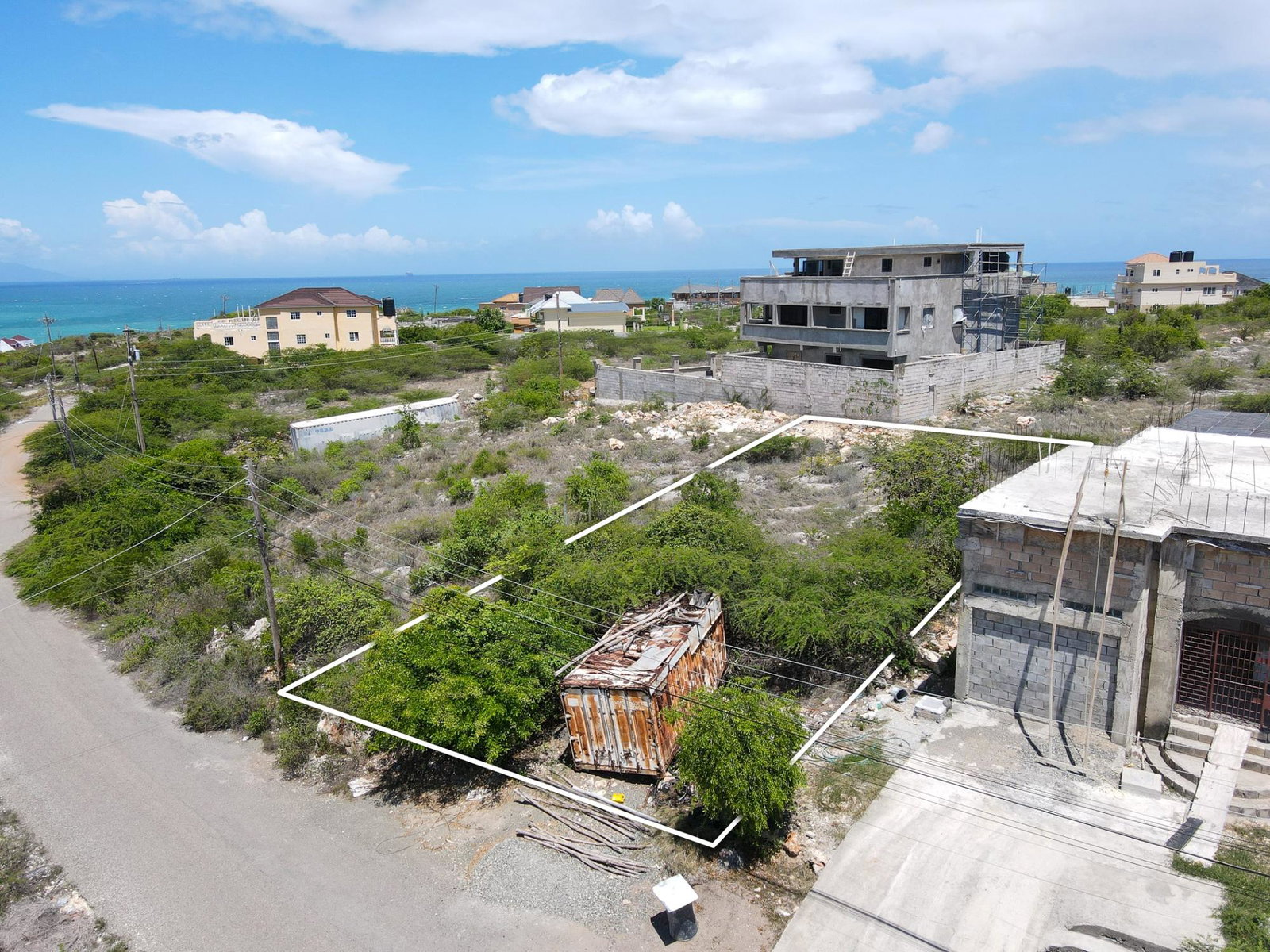 Tenth image of 130 st Georges Cliff, Pigeon in HELLSHIRE HILLS, St. Catherine, Jamaica - property is For Sale