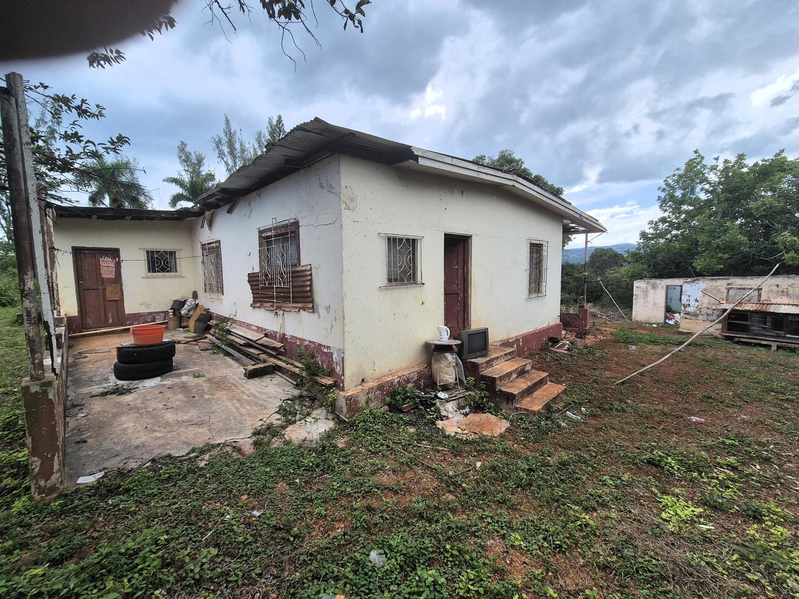 Seventh image of Lititz Main Road in Lititz Pen, St. Elizabeth, Jamaica - property is For Sale