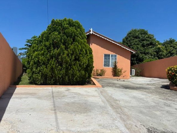 Third image of 601 Rhyne Park in SPOT VALLEY, St. James, Jamaica - property is For Rent