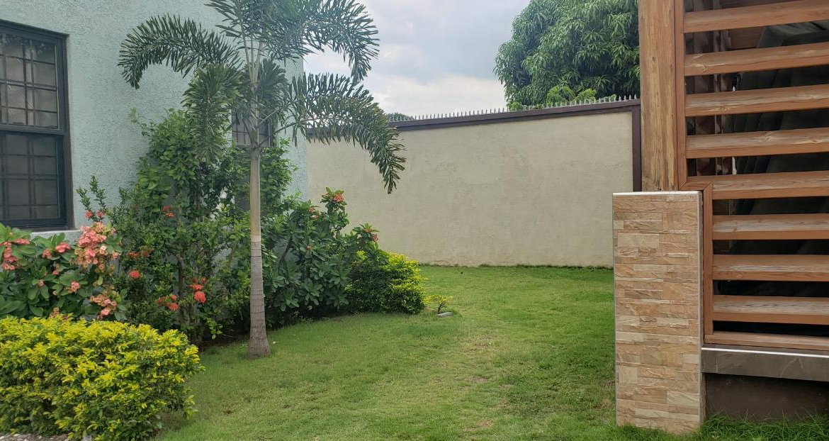 Sixteenth image of 15- East Avenue in Kingston 8, St. Andrew, Jamaica - property is For Rent
