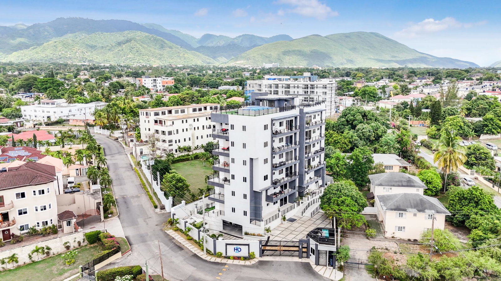 Fourteenth image of 10-2 Ottawa Avenue in Kingston 6, St. Andrew, Jamaica - property is For Rent
