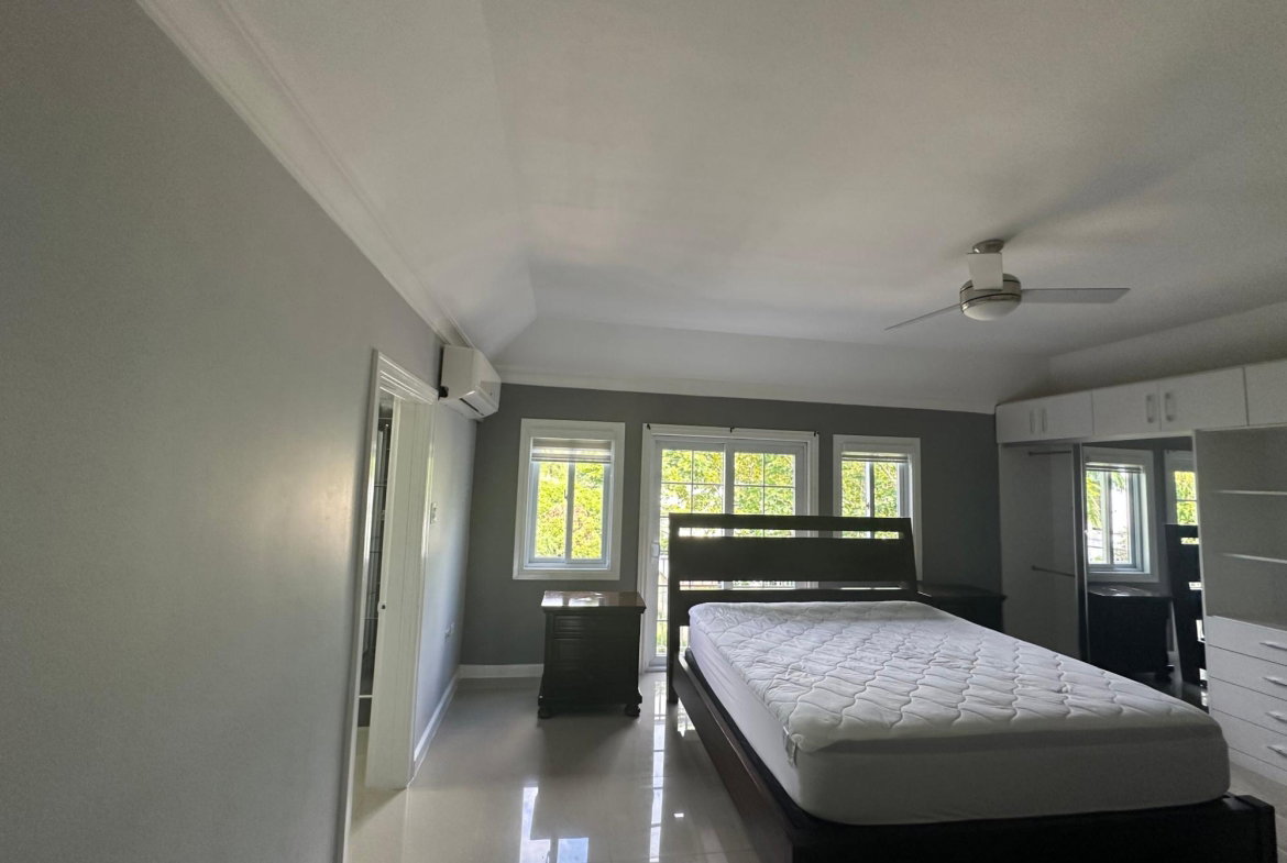 Eleventh image of 20-22 Charlemont Avenue, Kingst in Kingston 6, St. Andrew, Jamaica - property is For Rent