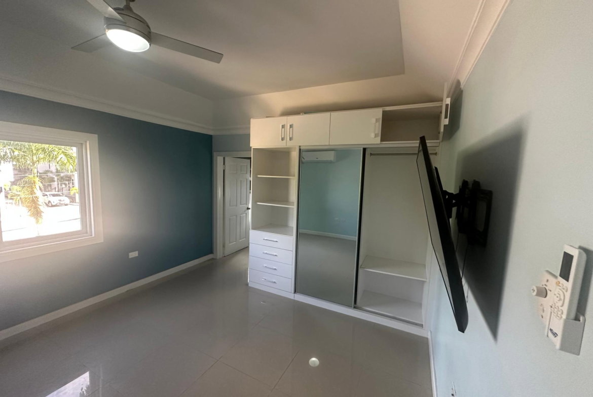 Fourteenth image of 20-22 Charlemont Avenue, Kingst in Kingston 6, St. Andrew, Jamaica - property is For Rent