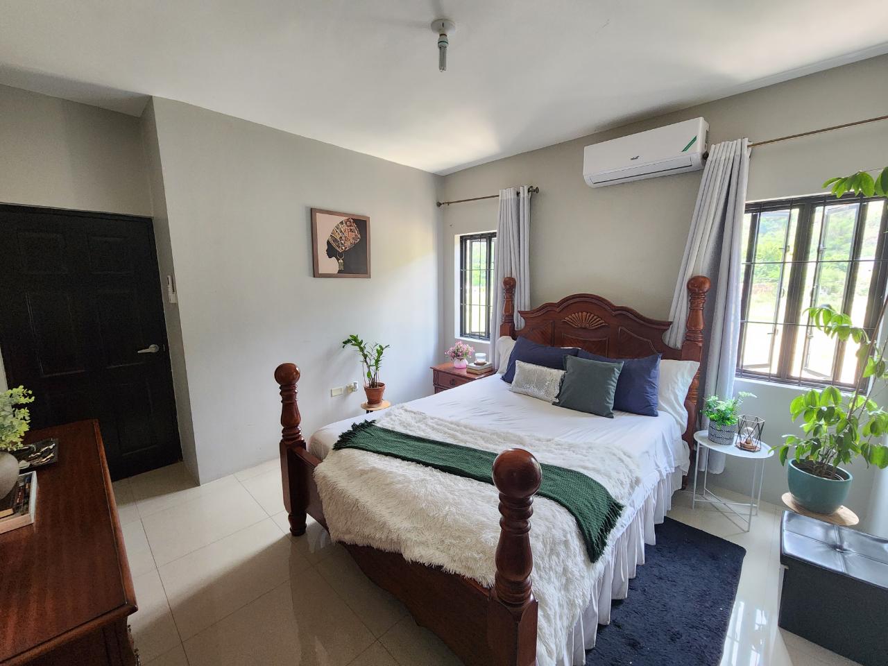 Twelfth image of 28 Bombay Avenue in Kingston 19, St. Andrew, Jamaica - property is For Rent