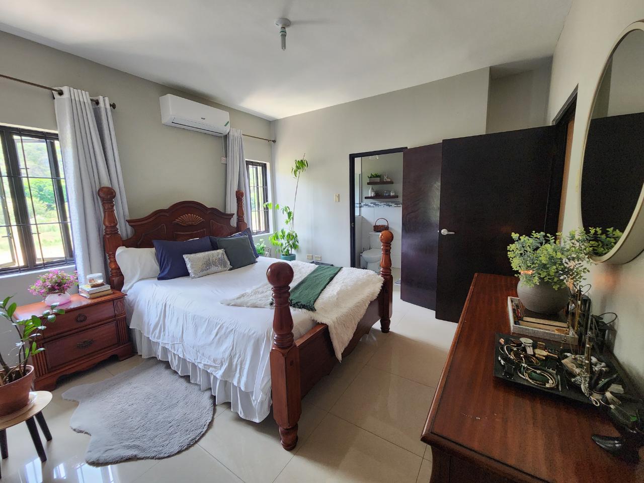 Thirteenth image of 28 Bombay Avenue in Kingston 19, St. Andrew, Jamaica - property is For Rent