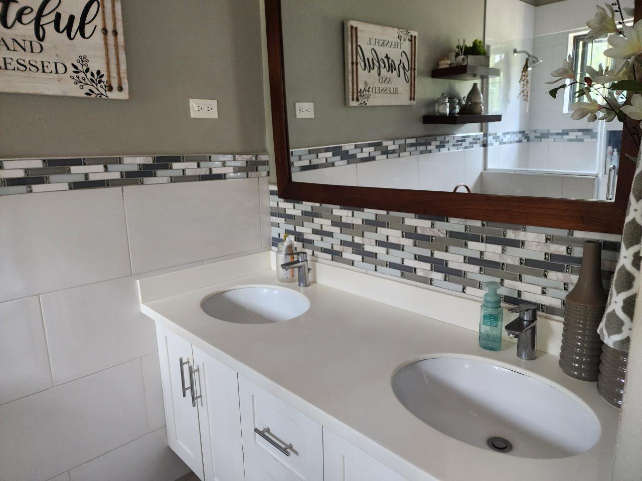 Fifteenth image of 28 Bombay Avenue in Kingston 19, St. Andrew, Jamaica - property is For Rent