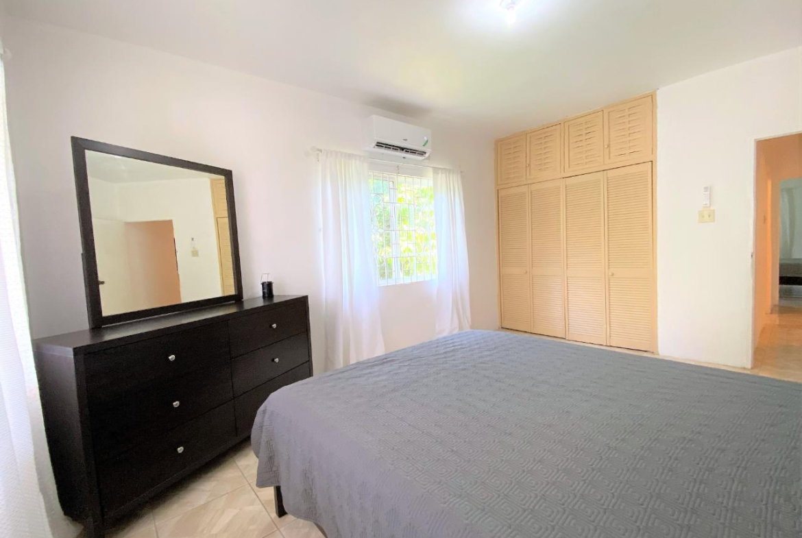 Fifteenth image of 433 Pasture Drive, Portobello in Montego Bay, St. James, Jamaica - property is For Rent