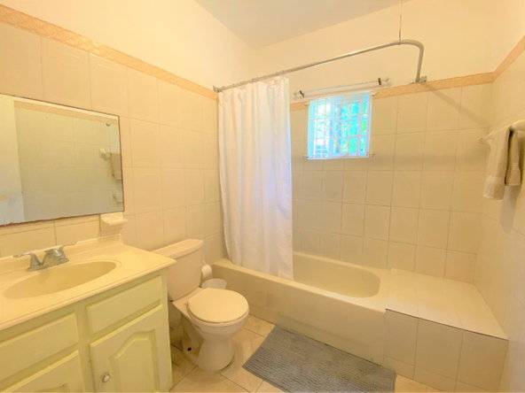 Seventeenth image of 433 Pasture Drive, Portobello in Montego Bay, St. James, Jamaica - property is For Rent
