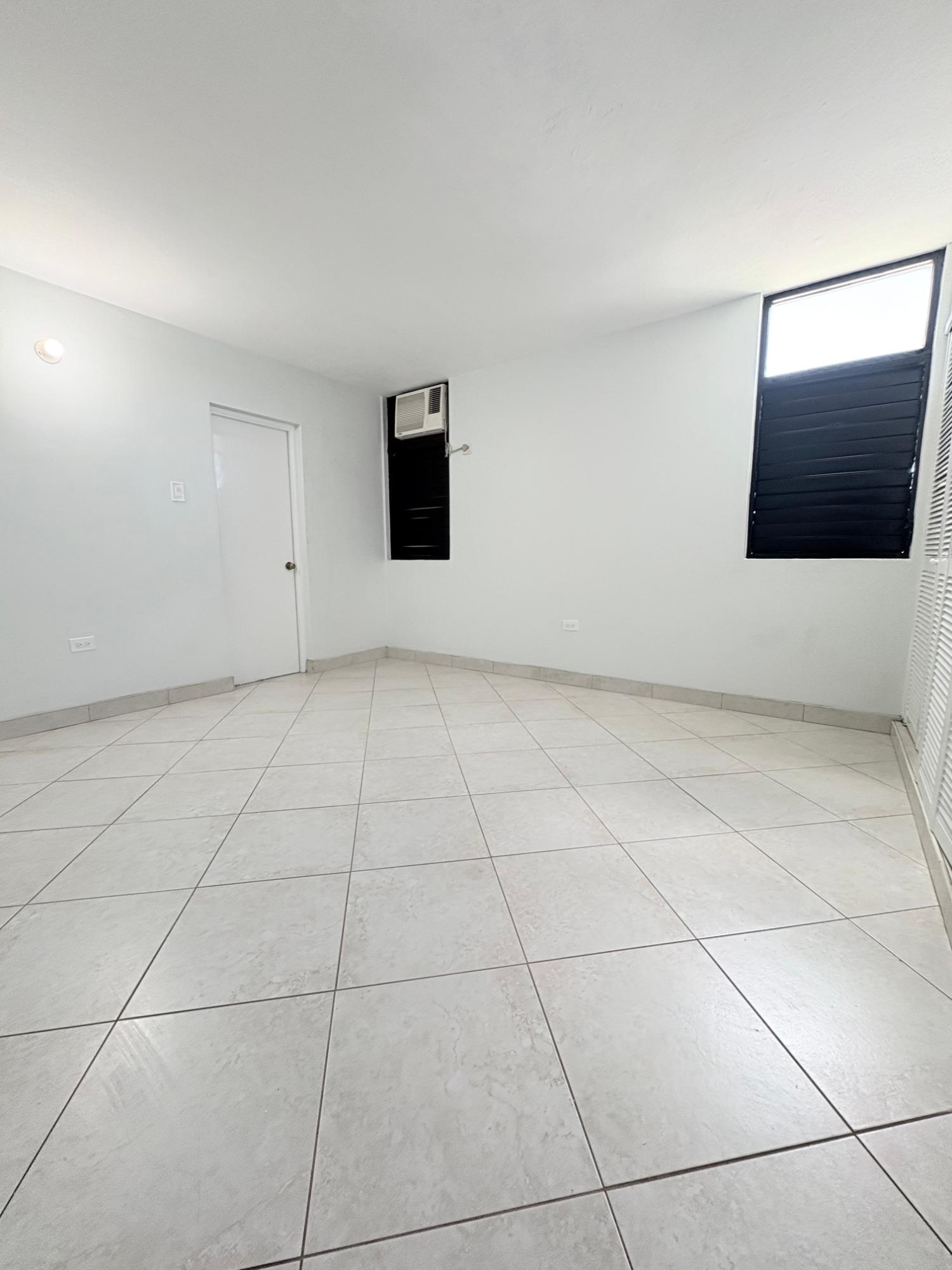 Seventh image of e 11-129-133 Constant Spring Road in Kingston 8, St. Andrew, Jamaica - property is For Rent