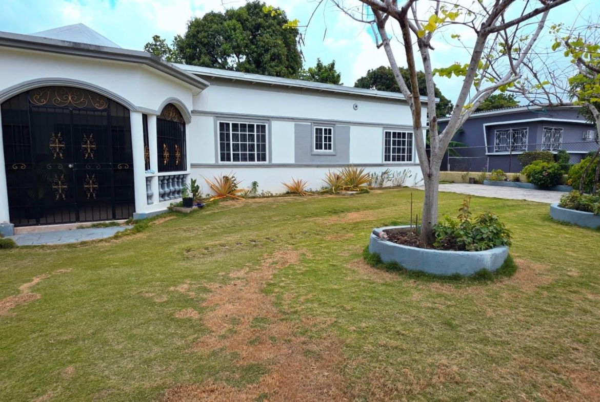 Second image of B-2f Woodlawn Ave in Kingston 19, St. Andrew, Jamaica - property is For Rent