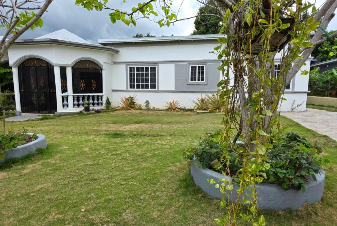 First image of B-2f Woodlawn Ave in Kingston 19, St. Andrew, Jamaica - property is For Rent
