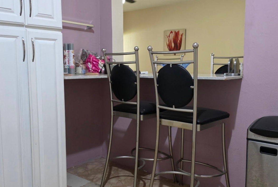 Thirteenth image of B-2f Woodlawn Ave in Kingston 19, St. Andrew, Jamaica - property is For Rent