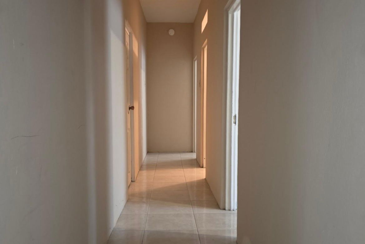 Fourteenth image of B-2f Woodlawn Ave in Kingston 19, St. Andrew, Jamaica - property is For Rent