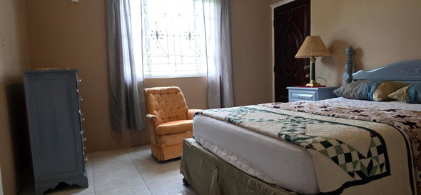 Sixteenth image of B-2f Woodlawn Ave in Kingston 19, St. Andrew, Jamaica - property is For Rent