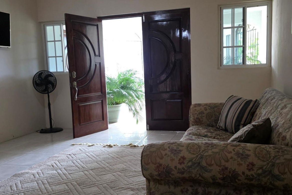 Sixth image of B-2f Woodlawn Ave in Kingston 19, St. Andrew, Jamaica - property is For Rent