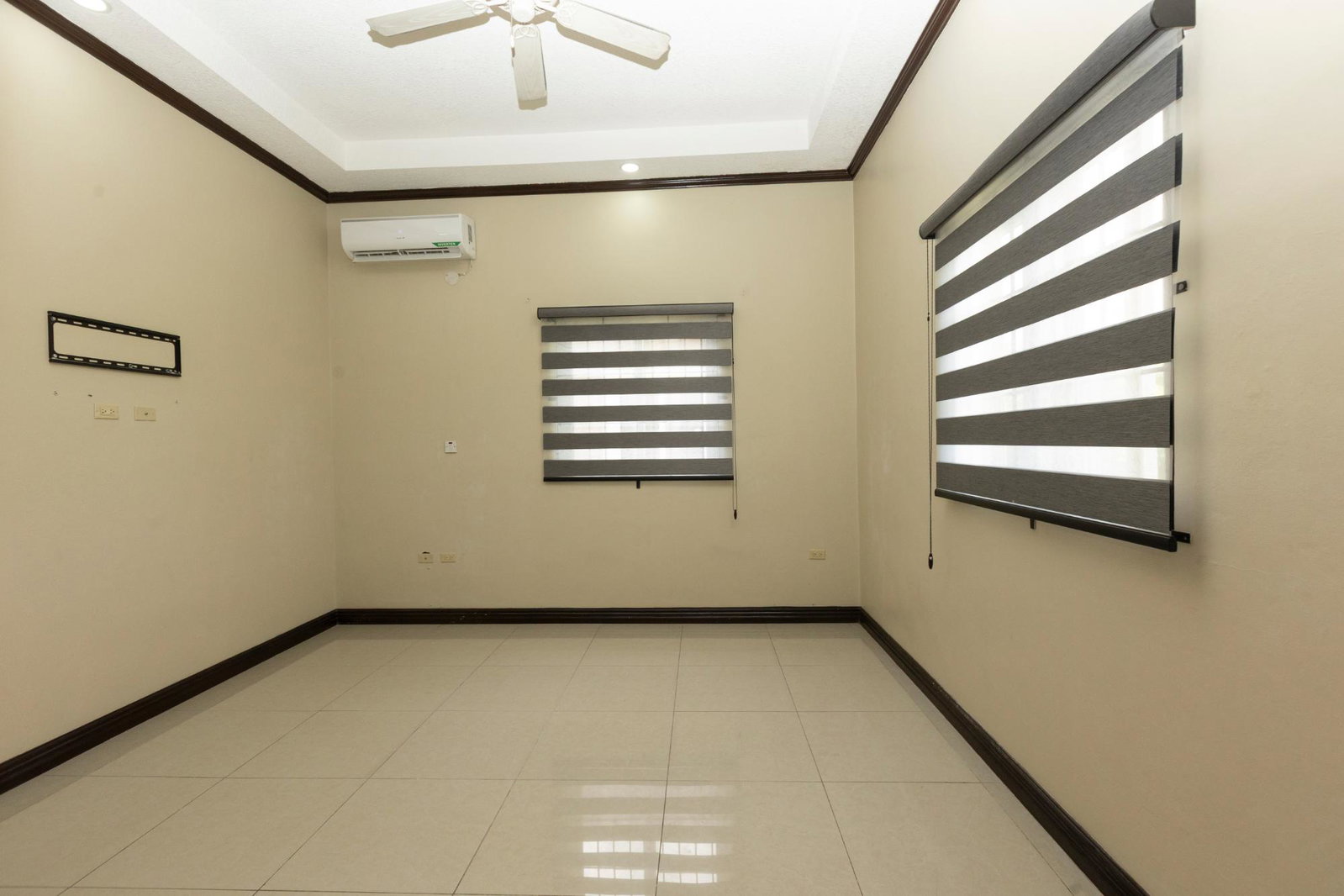 Thirteenth image of 4-24 Knightsdale Drive in Kingston 19, St. Andrew, Jamaica - property is For Sale