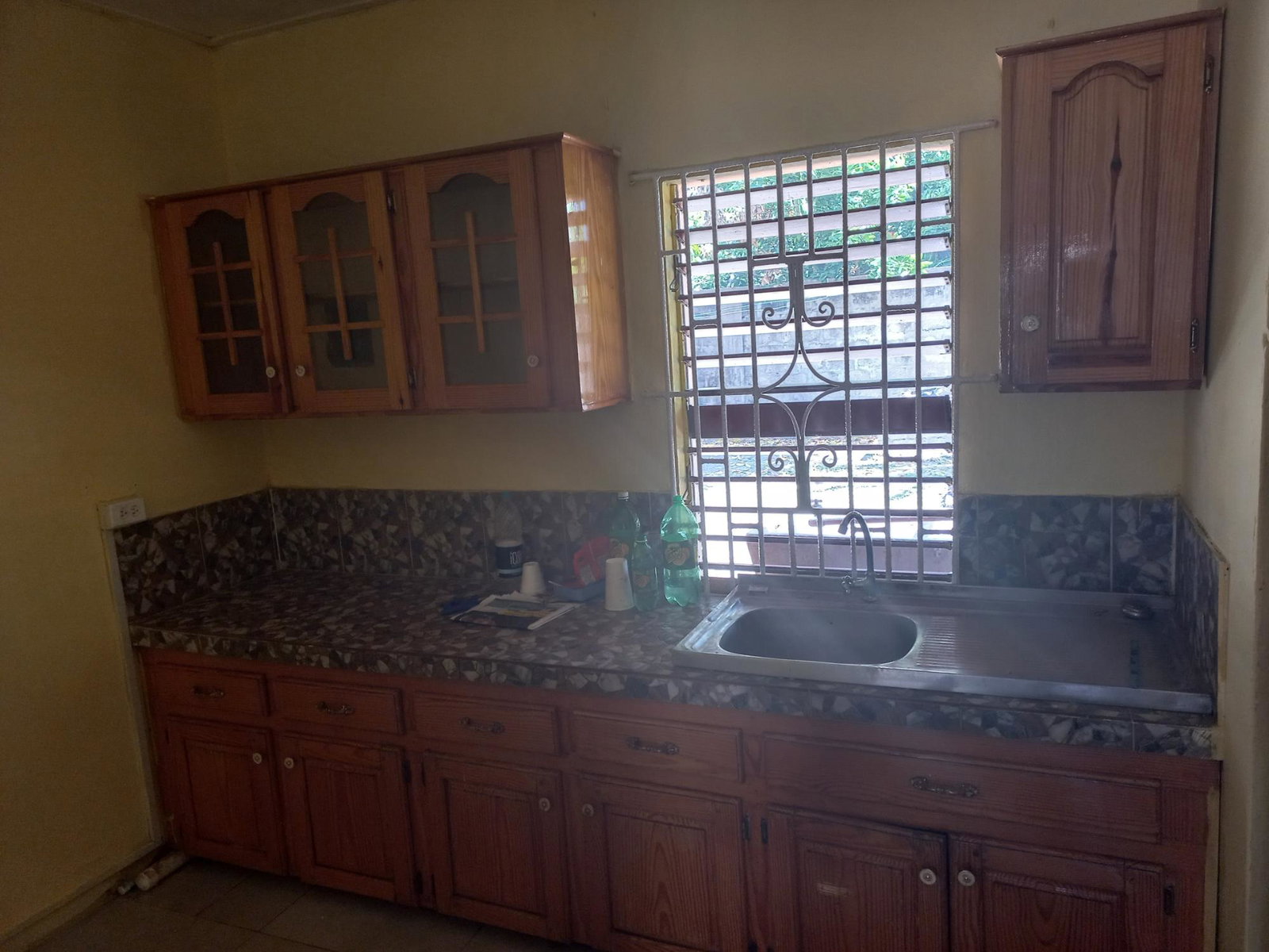 Spacious-2-Bedroom-Flat-for-Rent-in-St.-Catherine-Jamaica-2-48-Stuart-Avenue Thirteenth image of 2-48 Stuart Avenue in Spanish Town, St. Catherine, Jamaica - property is For Rent