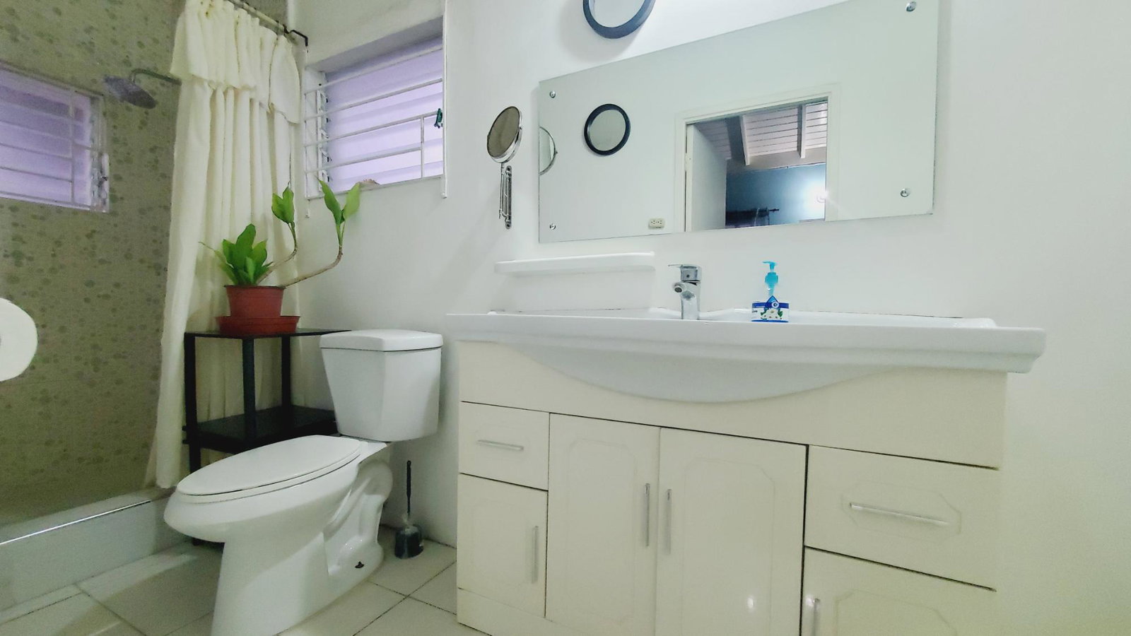 Twenty-Second image of th 9-3a Waterloo Avenue in Kingston 10, St. Andrew, Jamaica - property is For Rent