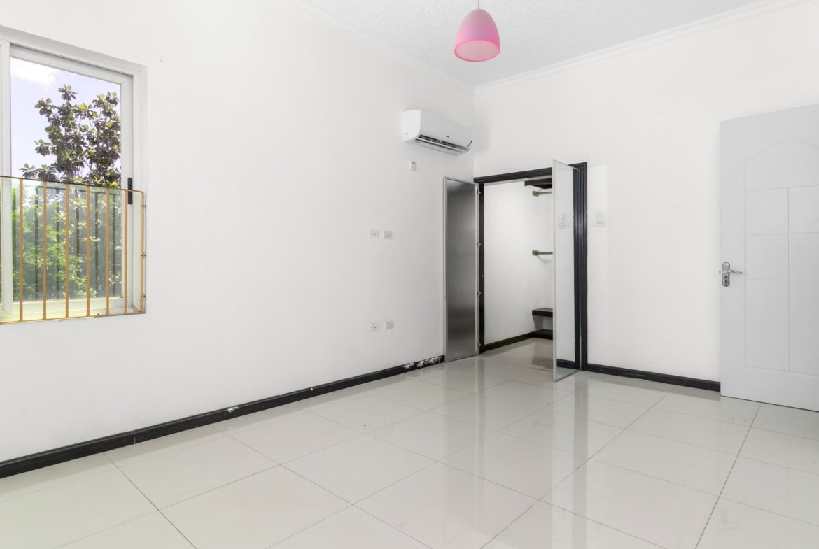 Eighteenth image of 12-21 Knightsdale Avenue in Kingston 19, St. Andrew, Jamaica - property is For Rent