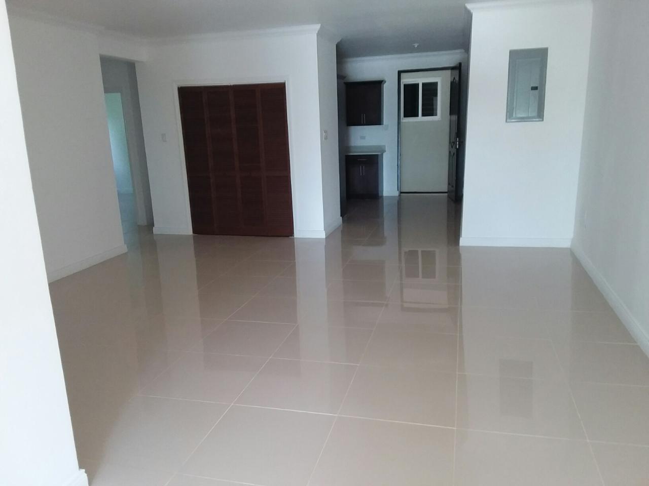 Spacious-3-Bedroom-Apartment-for-Sale-in-Kingston-6-Jamaica-12-1-Fairway-Avenue Seventh image of 12-1 Fairway Avenue Kingston 6 in Kingston 6, St. Andrew, Jamaica - property is For Sale