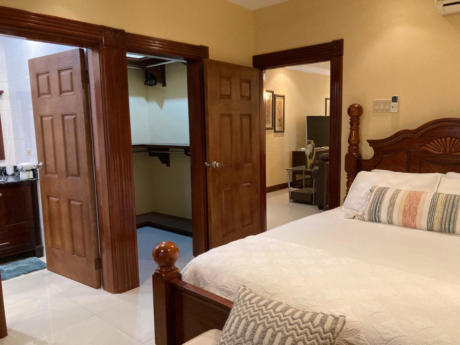 Spacious-3-Bedroom-Apartment-for-Sale-in-St.-Andrew-Jamaica-Sweet-Berry-Complex Twenty-Second image of 9-27 Salisbury Avenue in Kingston 6, St. Andrew, Jamaica - property is For Sale