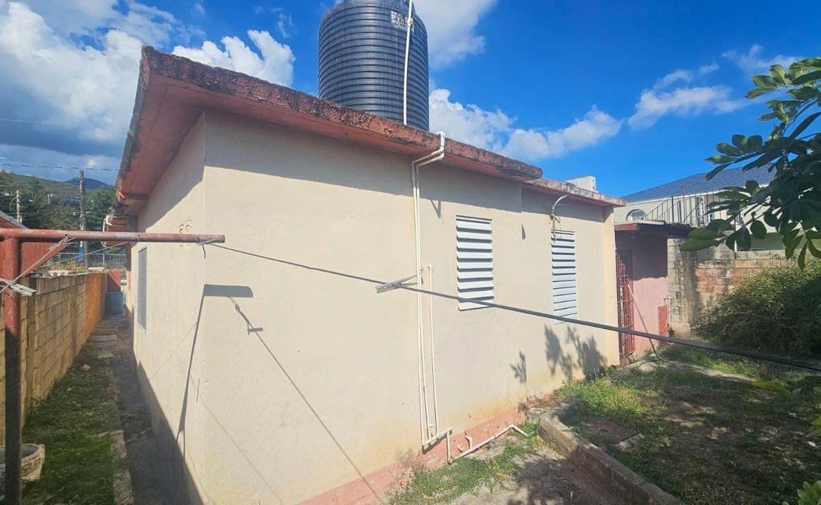 Seventh image of 15 Cove Avenue, Harbour View in Kingston 17, St. Andrew, Jamaica - property is For Sale