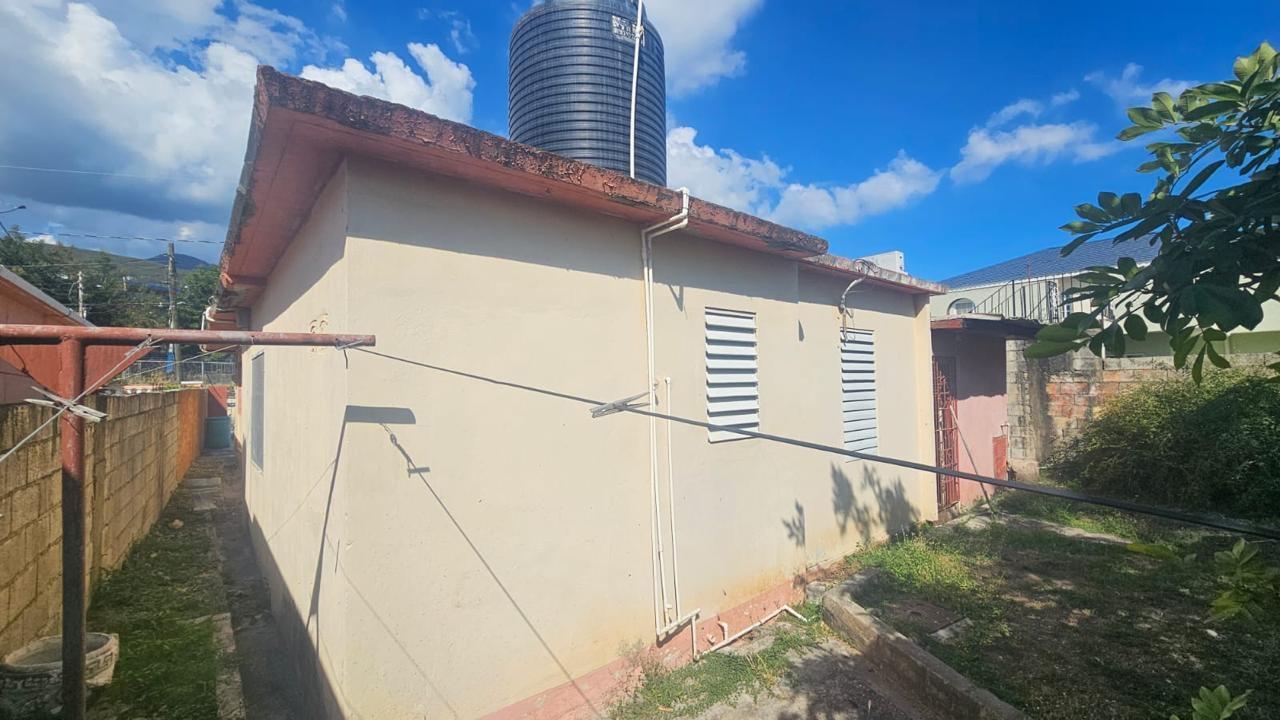 Spacious-3-Bedroom-Home-for-Sale-in-Harbour-View-St.-Andrew-Jamaica Seventh image of 15 Cove Avenue, Harbour View in Kingston 17, St. Andrew, Jamaica - property is For Sale