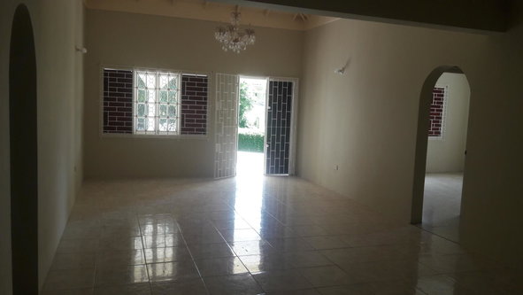 Sixth image of 14 Adelphi Gardens in ADELPHI GARDEN, St. James, Jamaica - property is For Rent