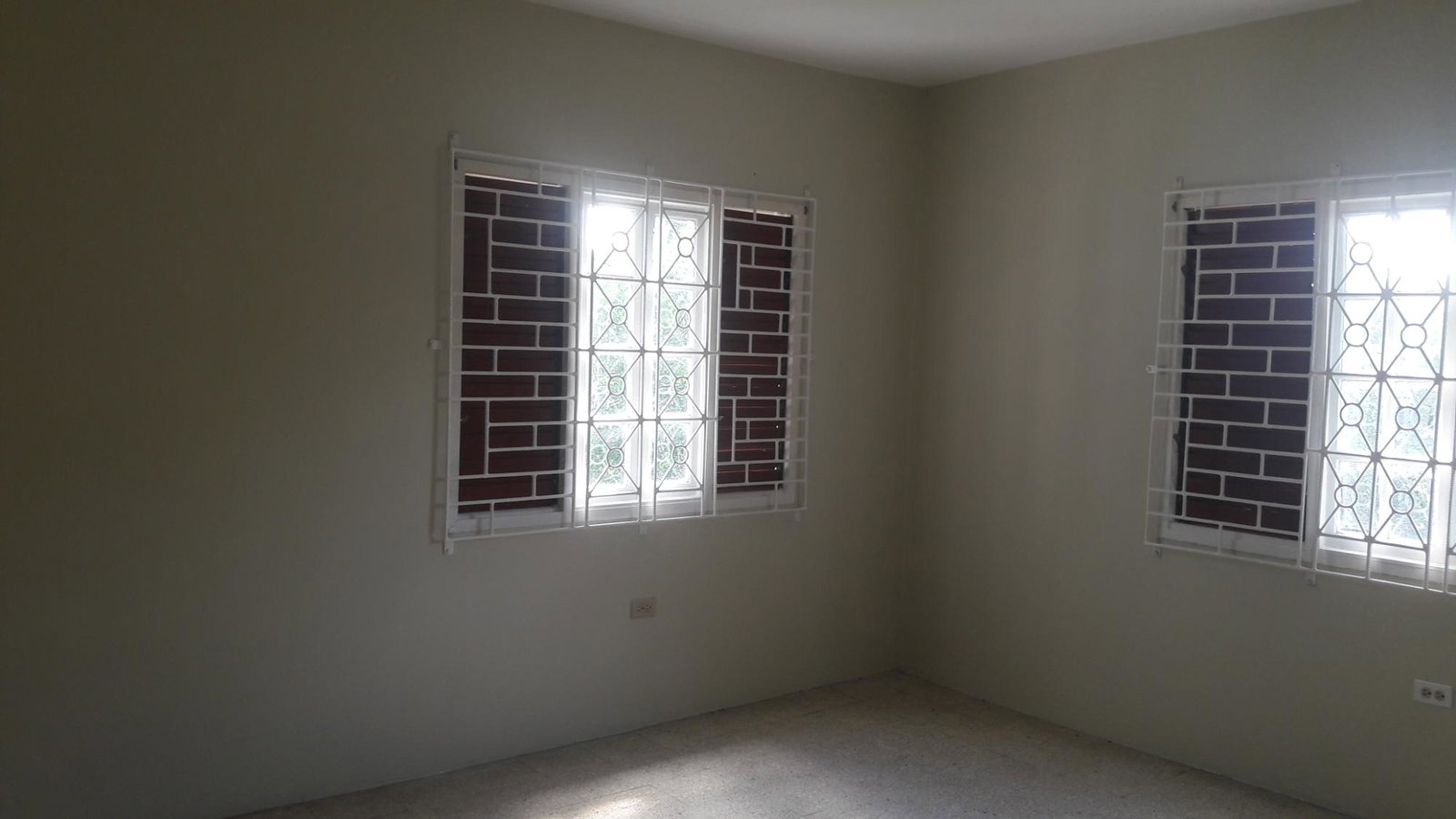 Ninth image of 14 Adelphi Gardens in ADELPHI GARDEN, St. James, Jamaica - property is For Rent