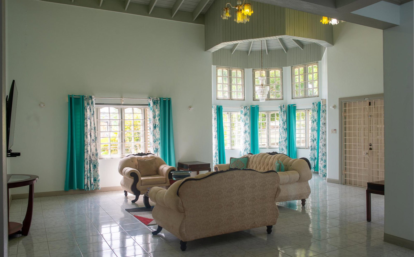 Eleventh image of 95 Riviera Blvd. in Jamaica Beach, St. Mary, Jamaica - property is For Rent