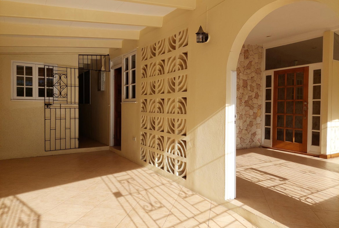 First image of 2 Liguanea Place in Kingston 6, St. Andrew, Jamaica - property is For Rent