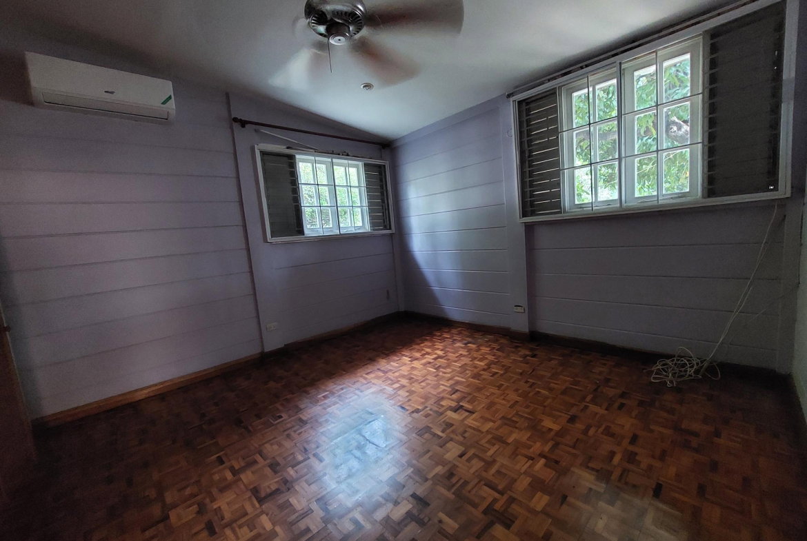 Seventeenth image of 2 Liguanea Place in Kingston 6, St. Andrew, Jamaica - property is For Rent