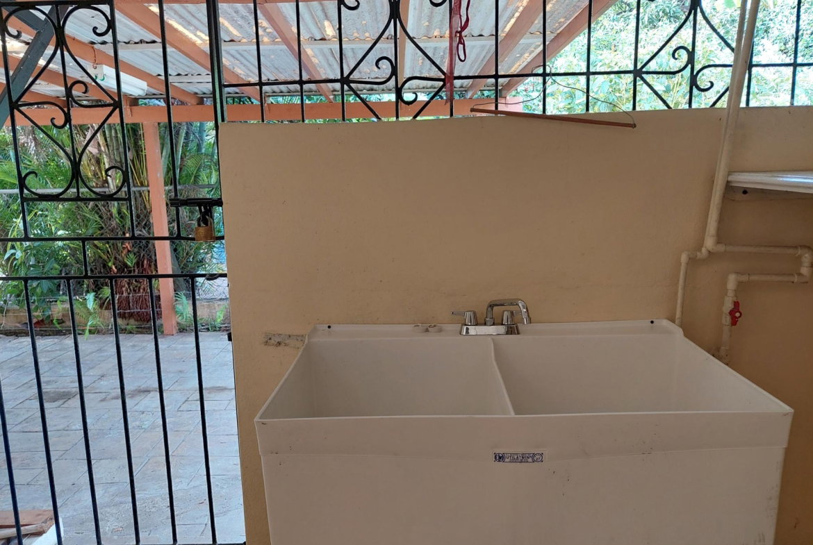 Twenty-Second image of 2 Liguanea Place in Kingston 6, St. Andrew, Jamaica - property is For Rent