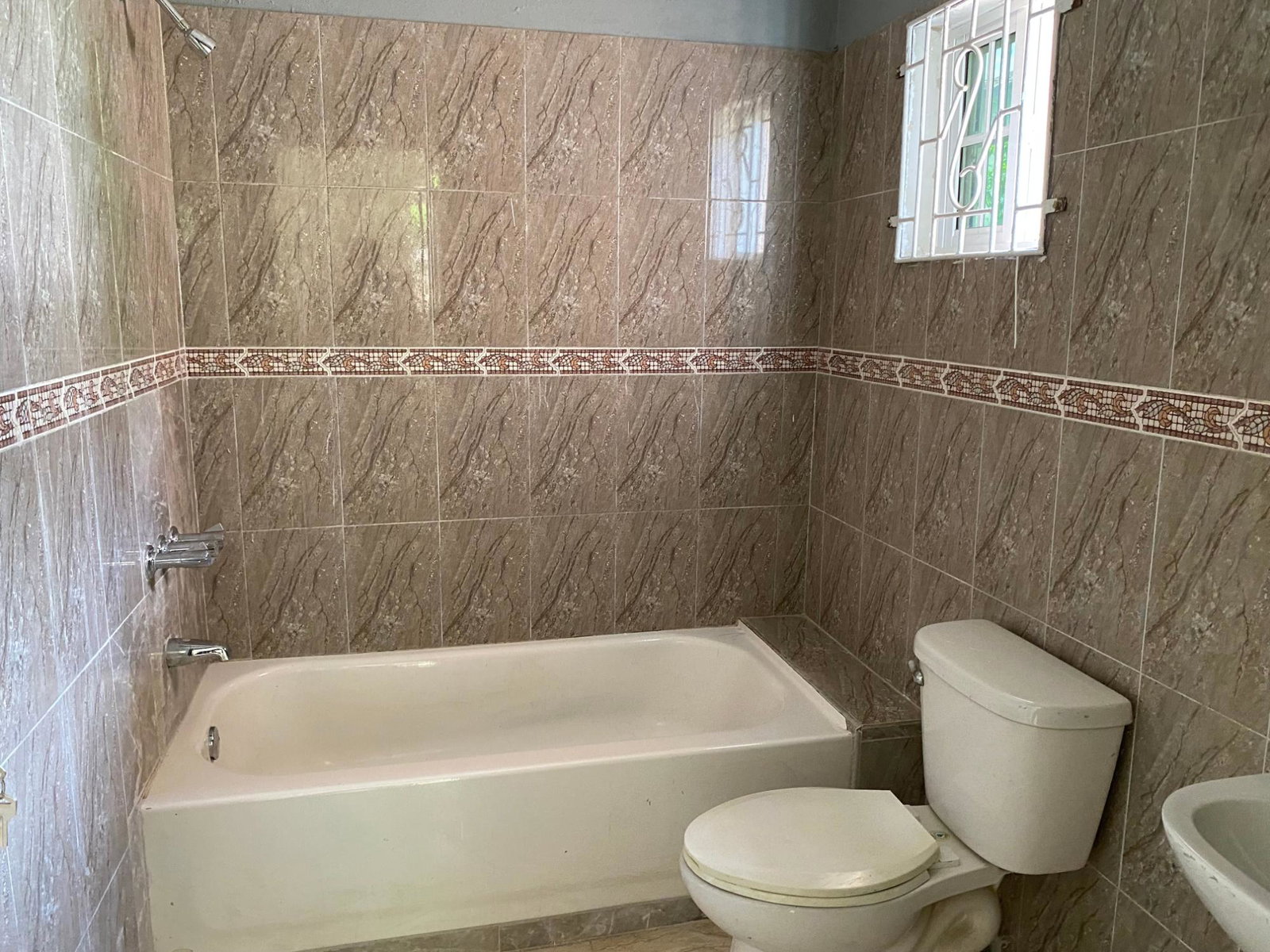 Spacious-4-Bedroom-House-for-Sale-in-Garveymeade-Portmore-St.-Catherine Twelfth image of 193 Canal Drive in Garveymeade, St. Catherine, Jamaica - property is For Sale