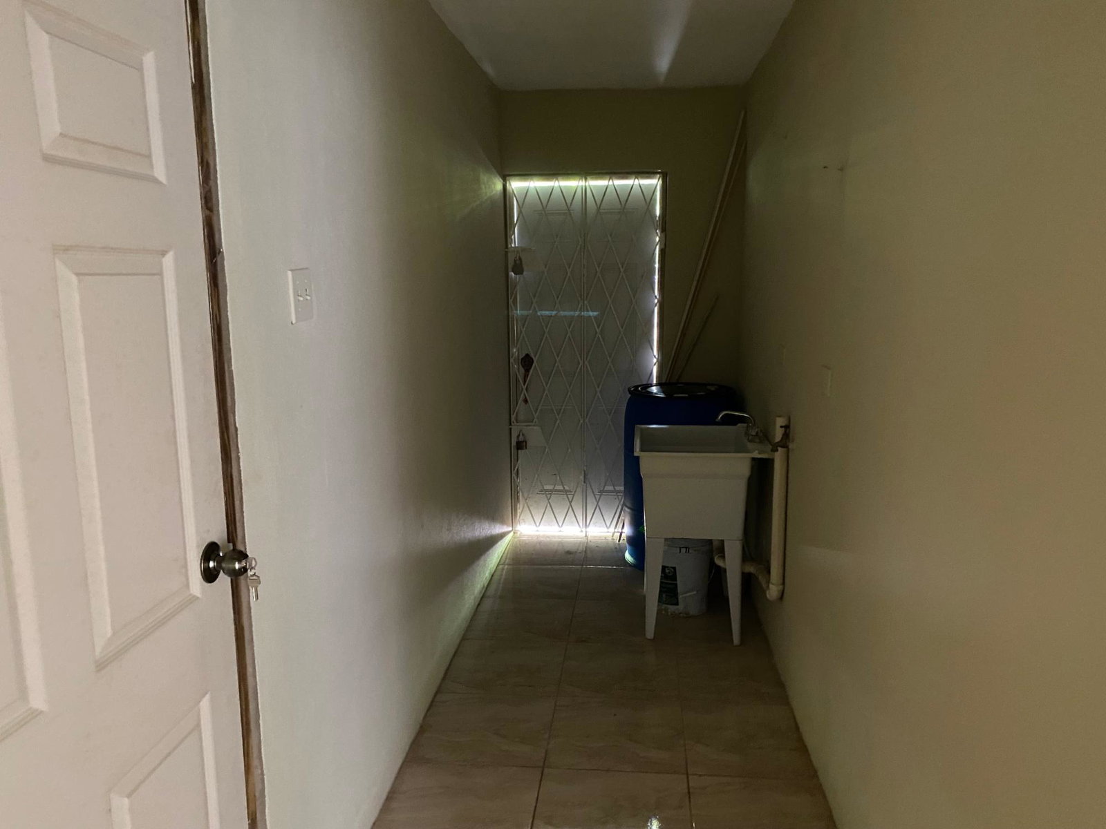 Spacious-4-Bedroom-House-for-Sale-in-Garveymeade-Portmore-St.-Catherine Fourteenth image of 193 Canal Drive in Garveymeade, St. Catherine, Jamaica - property is For Sale
