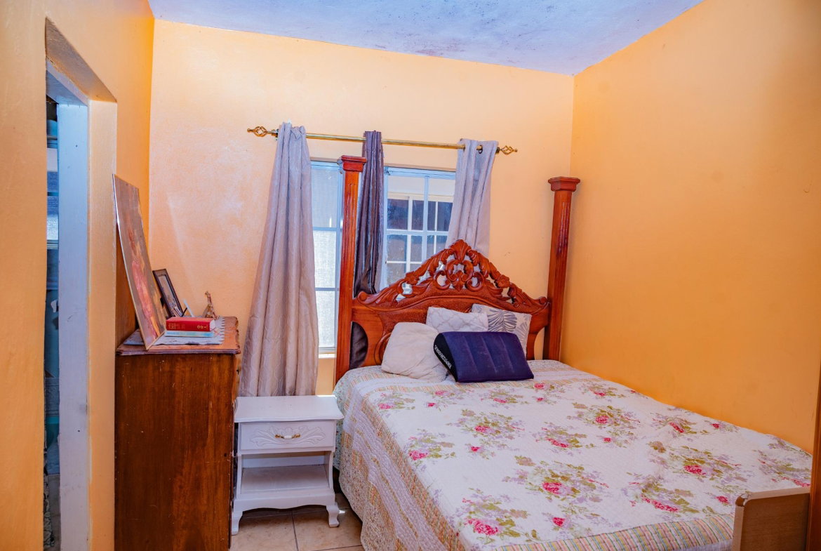 Twenty-Second image of 325 South East Fifth Street in Greater Portmore, St. Catherine, Jamaica - property is For Sale
